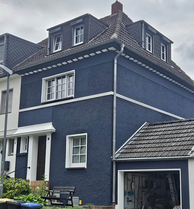 Fertigstellung der Hausfassade 
